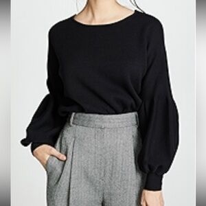 Balloon sleeved sweater